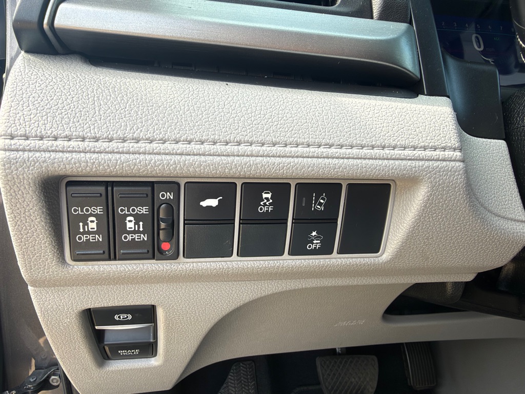 Photo 15 of this HONDA ODYSSEY