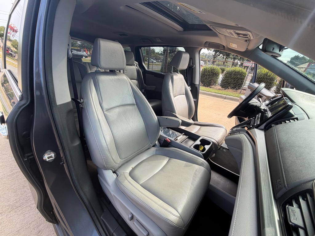 Photo 23 of this HONDA ODYSSEY