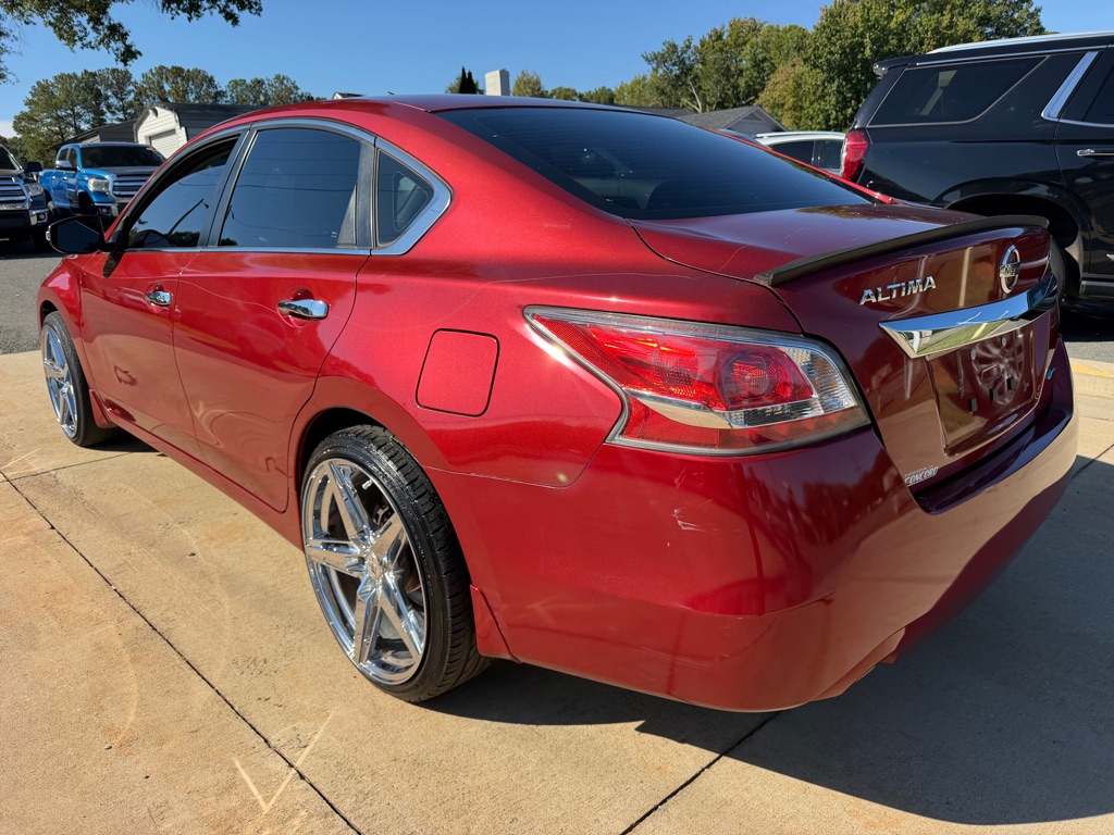 Photo 4 of this NISSAN ALTIMA