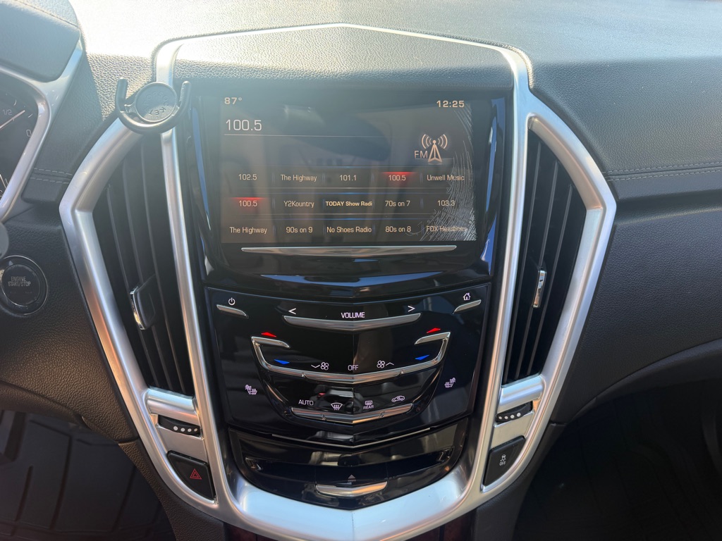 Photo 15 of this CADILLAC SRX
