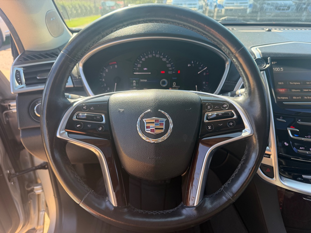 Photo 16 of this CADILLAC SRX