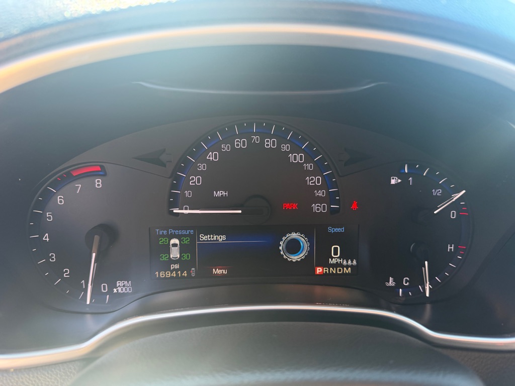 Photo 14 of this CADILLAC SRX
