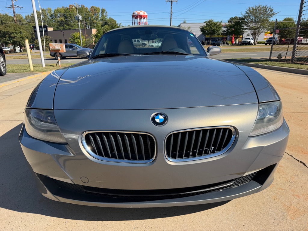 Photo 2 of this BMW Z4