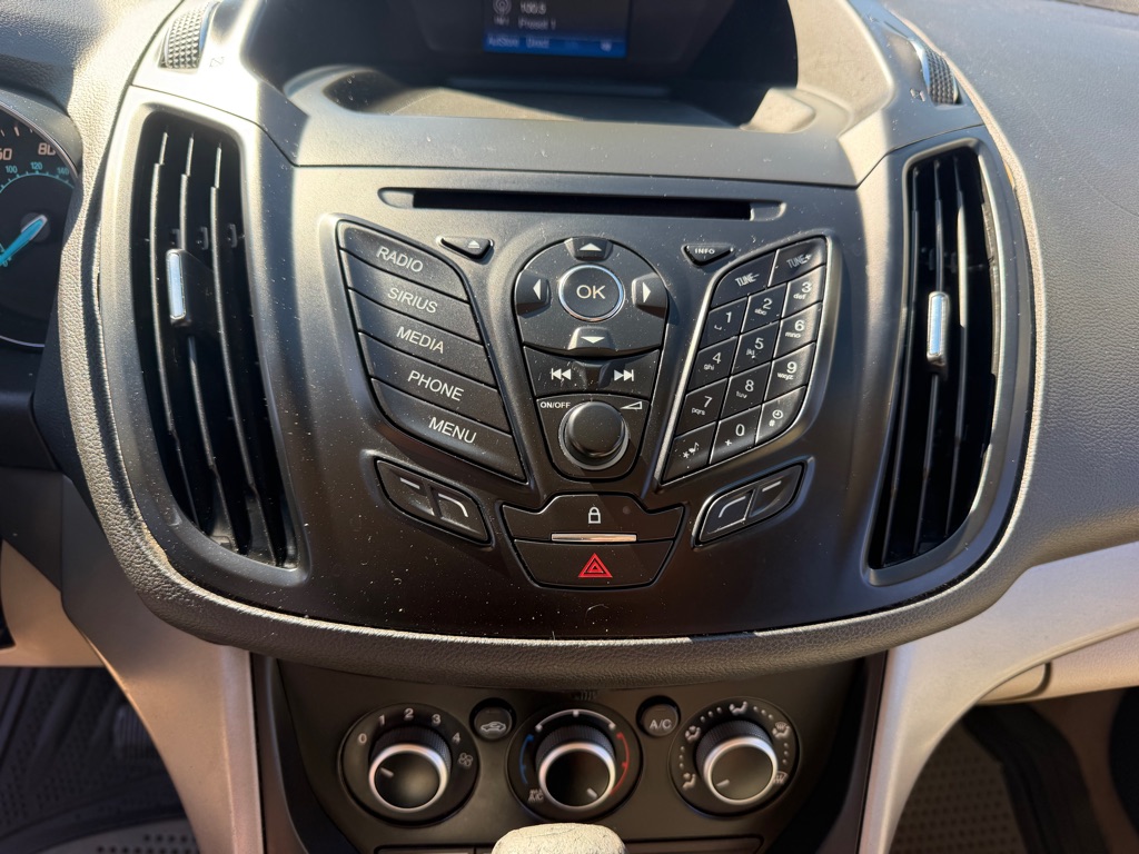 Photo 16 of this FORD ESCAPE