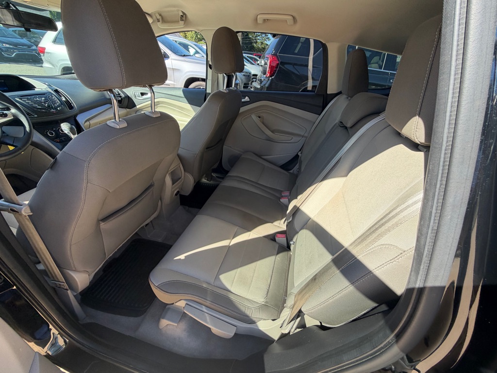 Photo 10 of this FORD ESCAPE
