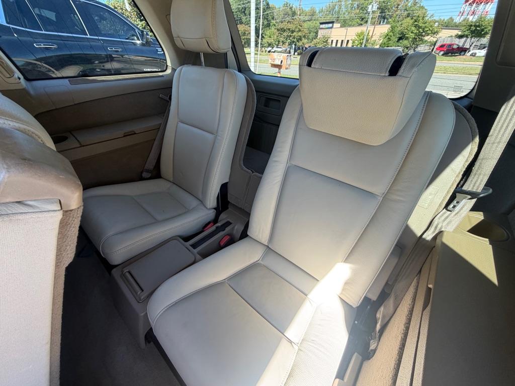 Photo 9 of this VOLVO XC90