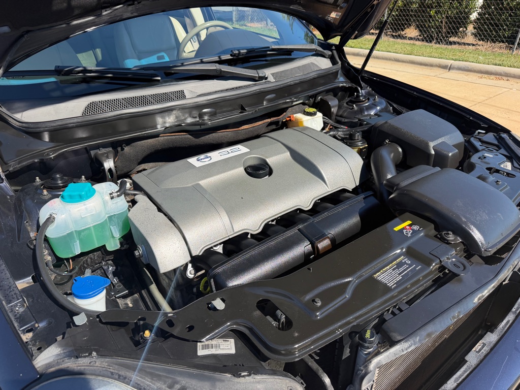 Photo 20 of this VOLVO XC90