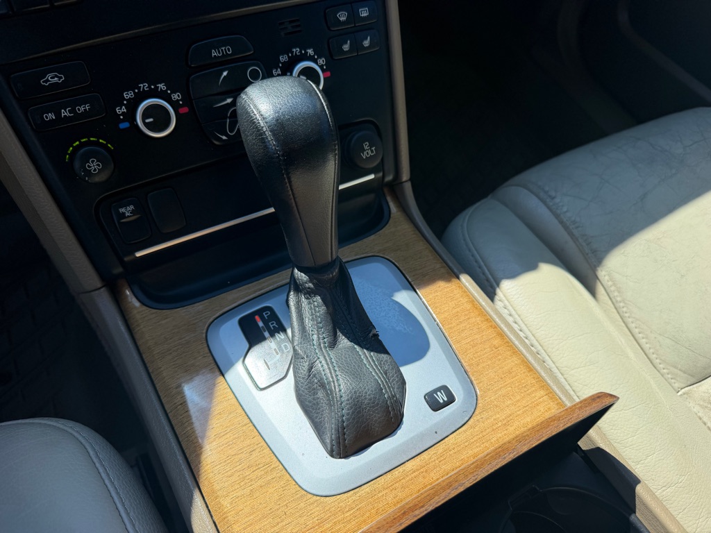 Photo 18 of this VOLVO XC90