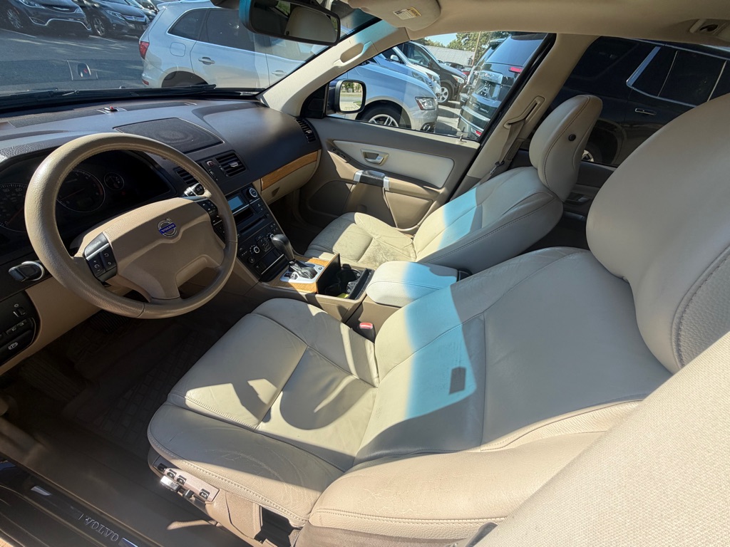 Photo 11 of this VOLVO XC90