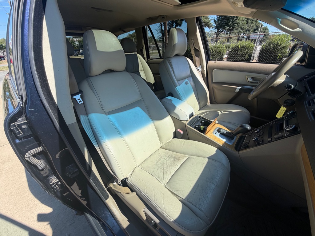 Photo 21 of this VOLVO XC90