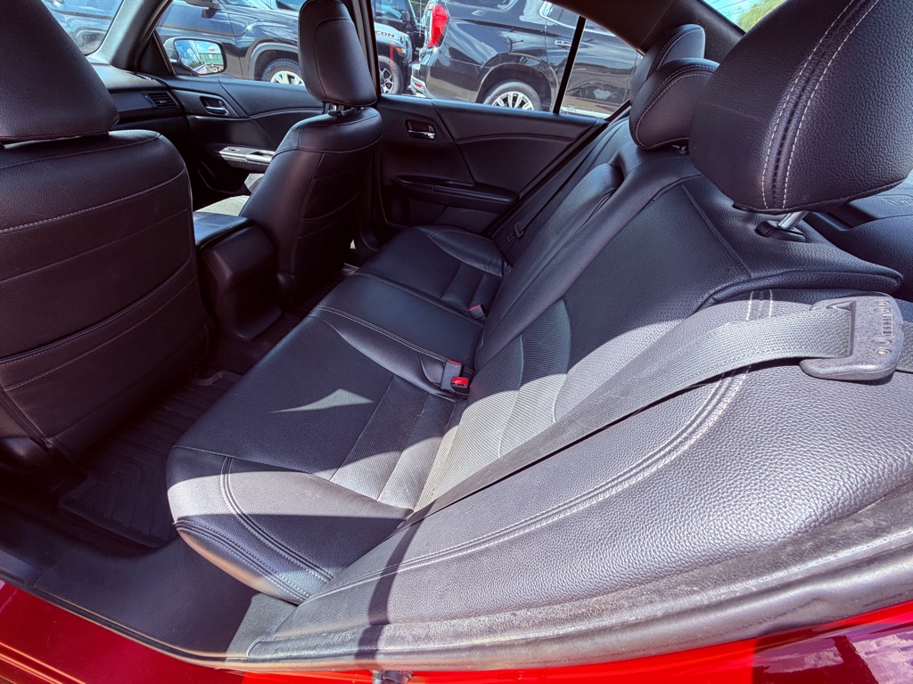 Photo 10 of this HONDA ACCORD