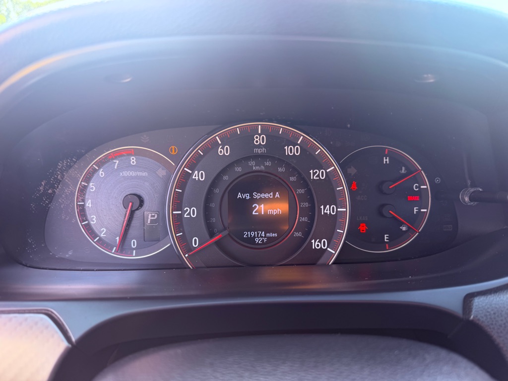Photo 18 of this HONDA ACCORD