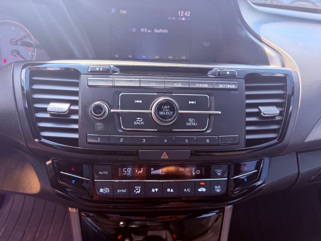 Photo 20 of this HONDA ACCORD
