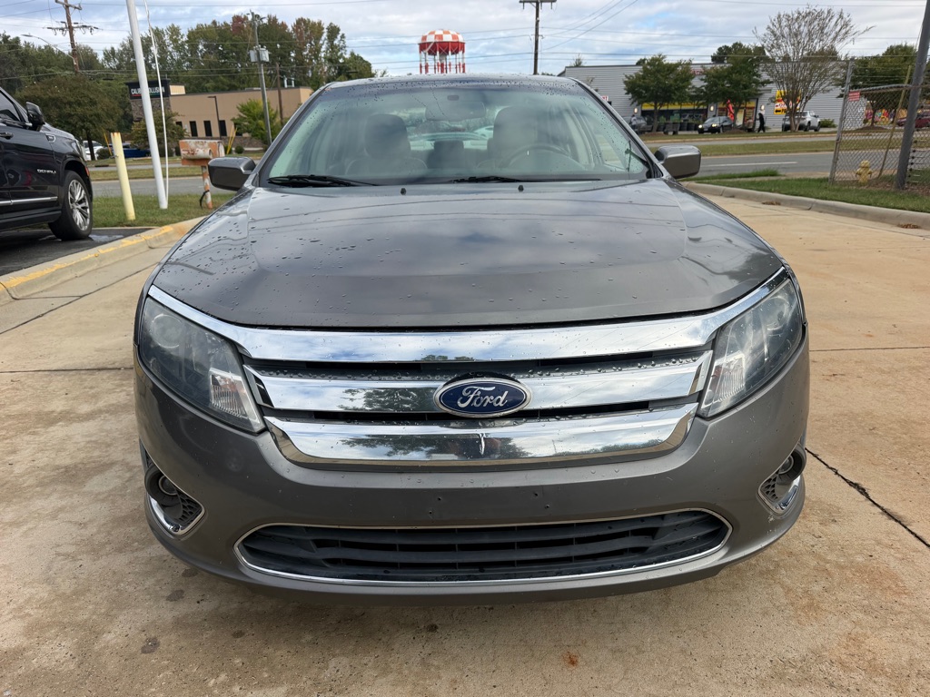 Photo 2 of this FORD FUSION