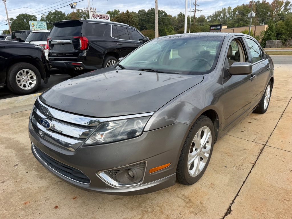 Photo 3 of this FORD FUSION