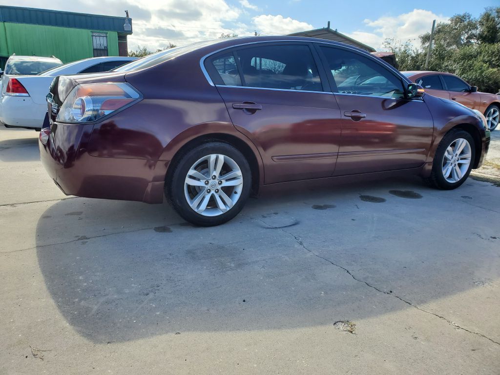 Photo 4 of this NISSAN ALTIMA