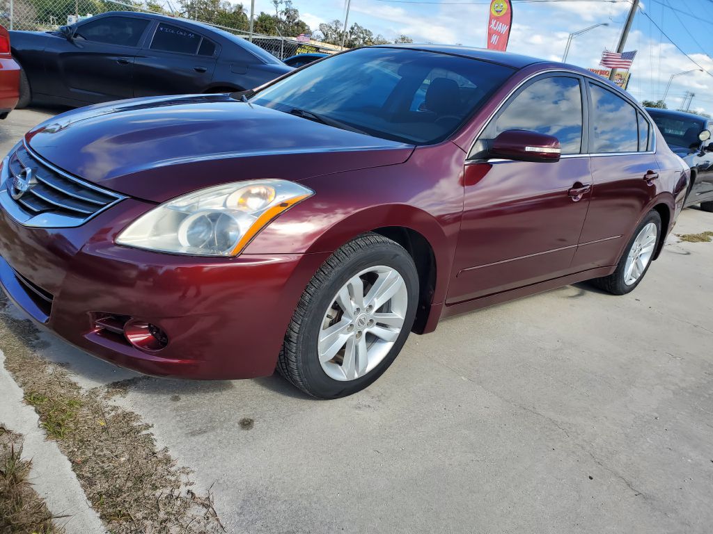 Photo 24 of this NISSAN ALTIMA