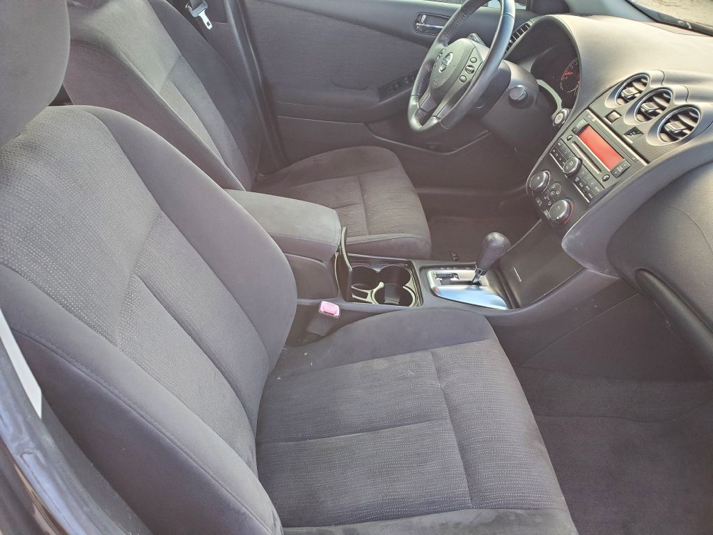 Photo 14 of this NISSAN ALTIMA