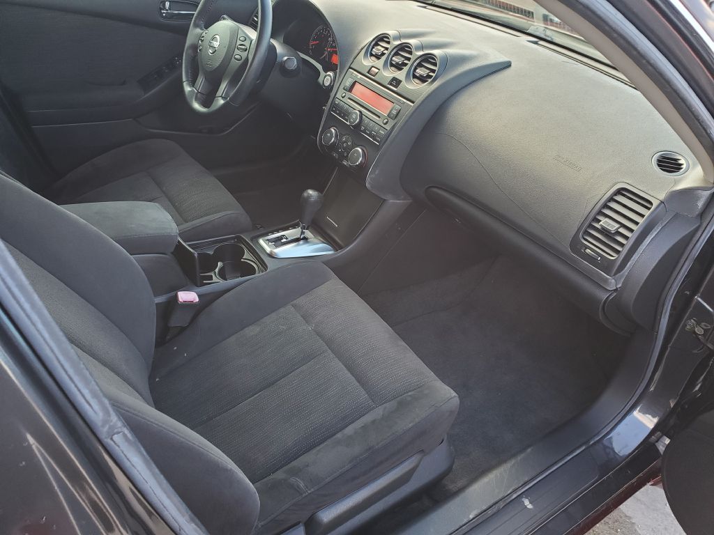 Photo 15 of this NISSAN ALTIMA