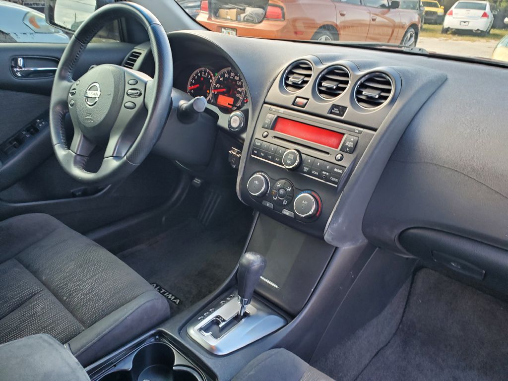Photo 16 of this NISSAN ALTIMA