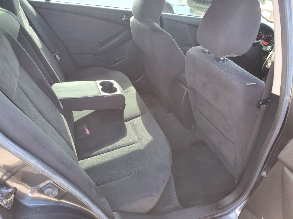Photo 22 of this NISSAN ALTIMA