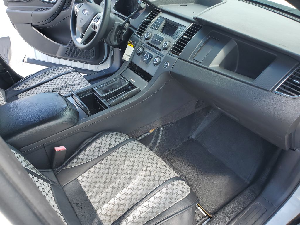 Photo 8 of this FORD TAURUS