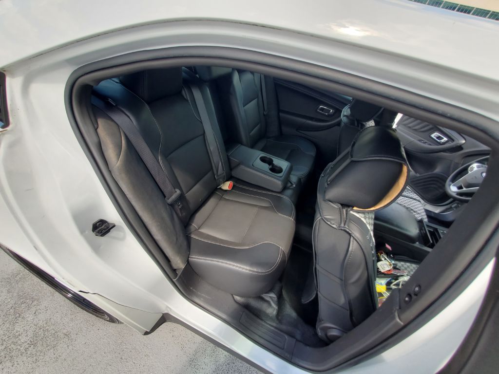 Photo 9 of this FORD TAURUS