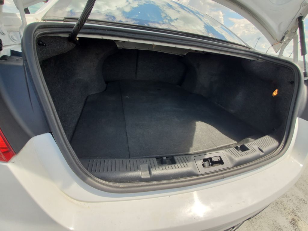 Photo 10 of this FORD TAURUS