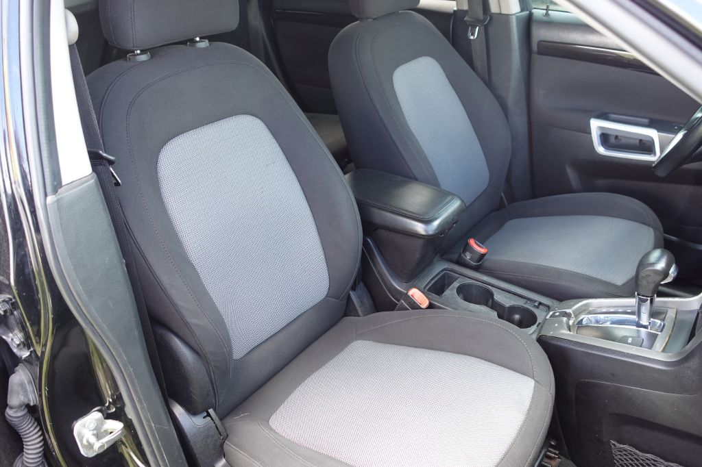 Photo 13 of this CHEVROLET CAPTIVA