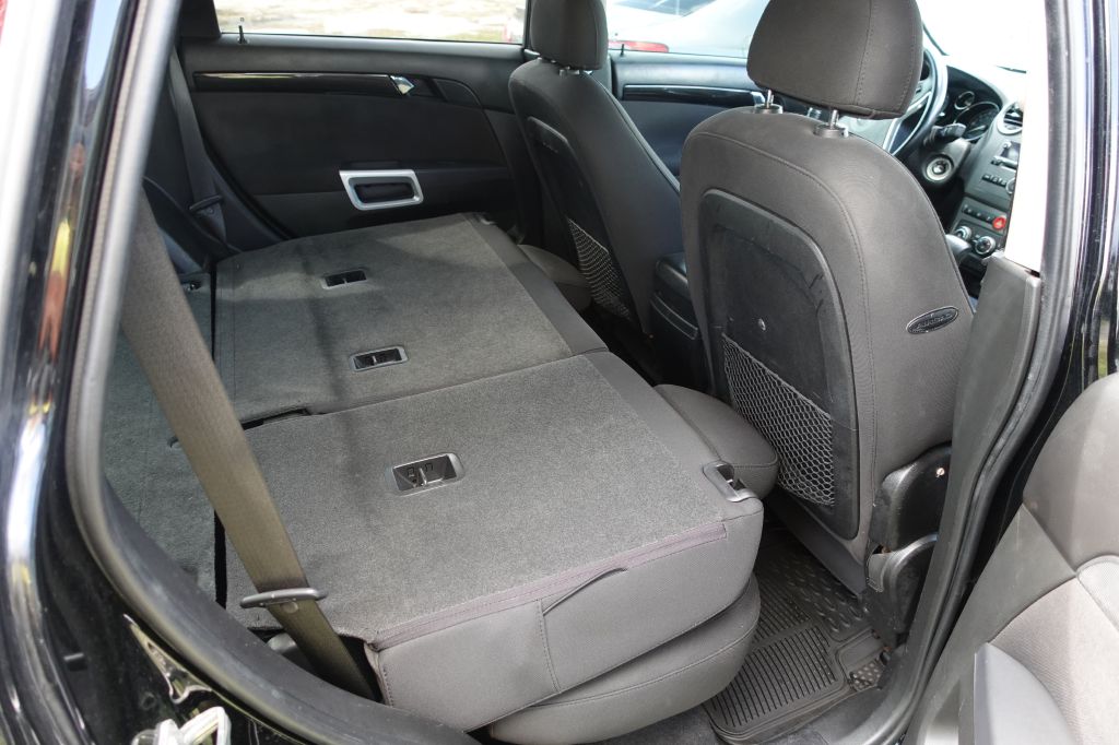 Photo 11 of this CHEVROLET CAPTIVA