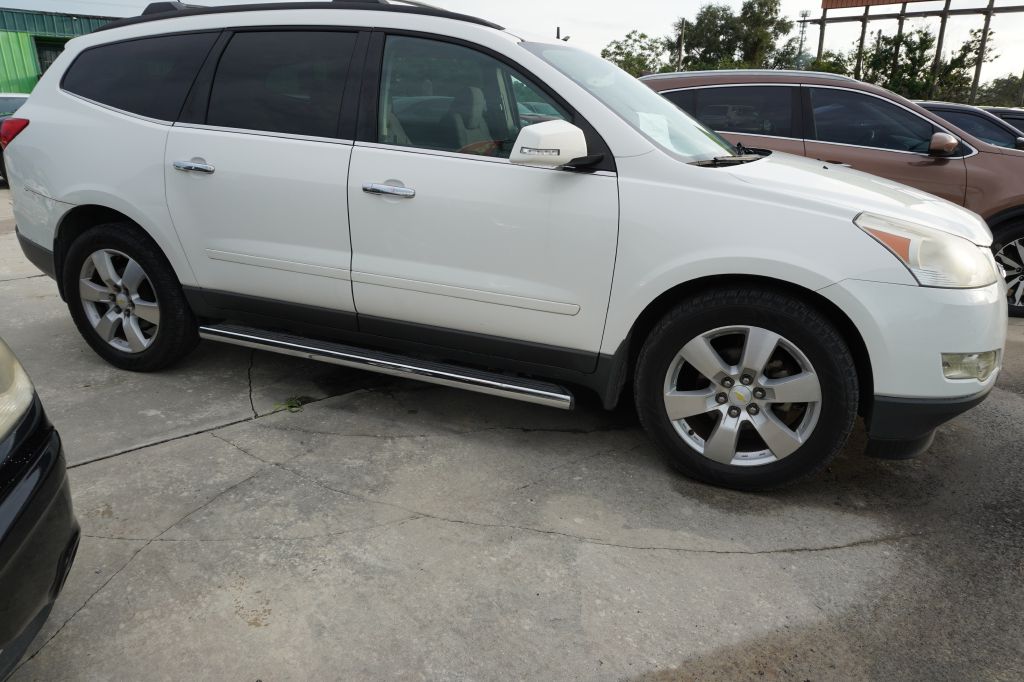 Photo 21 of this CHEVROLET TRAVERSE