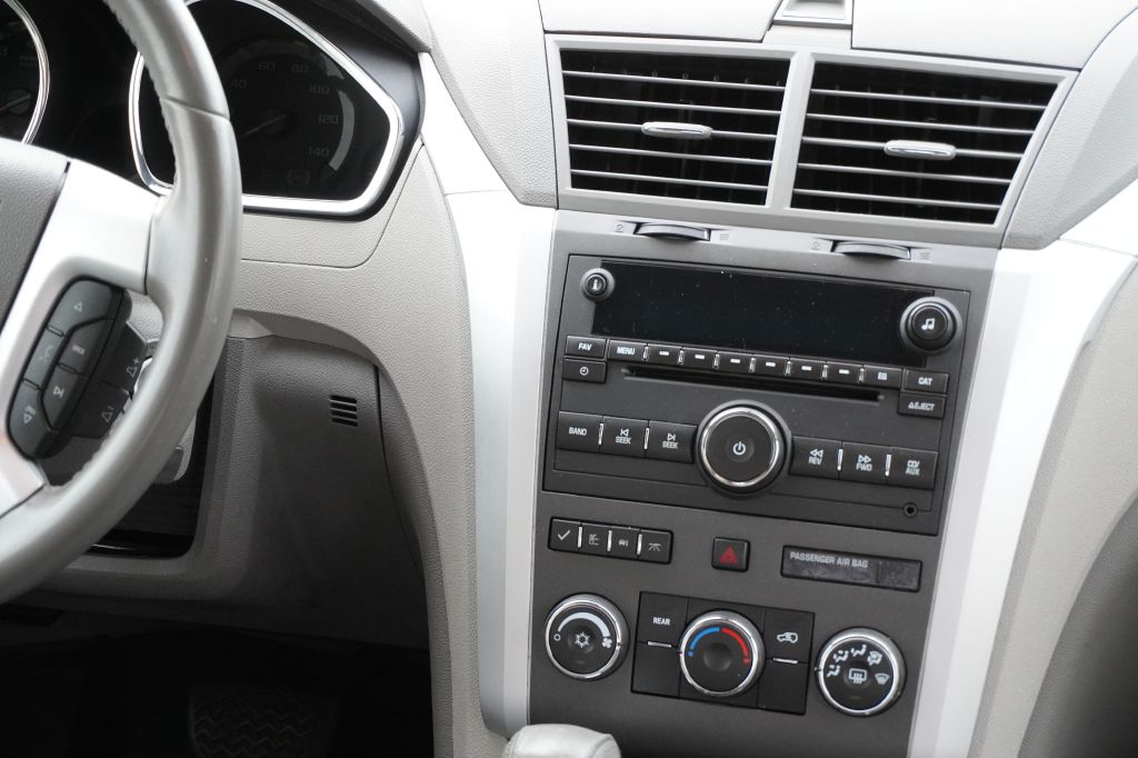 Photo 12 of this CHEVROLET TRAVERSE
