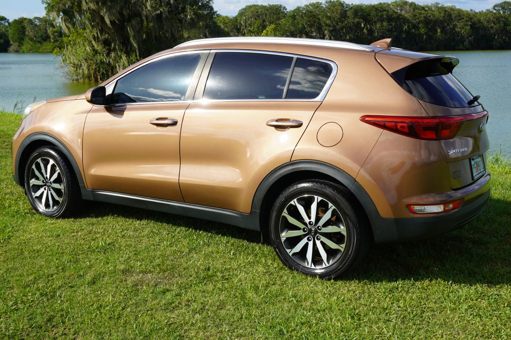 Photo 35 of this KIA SPORTAGE