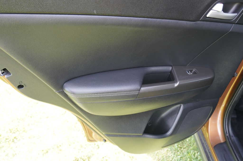 Photo 13 of this KIA SPORTAGE