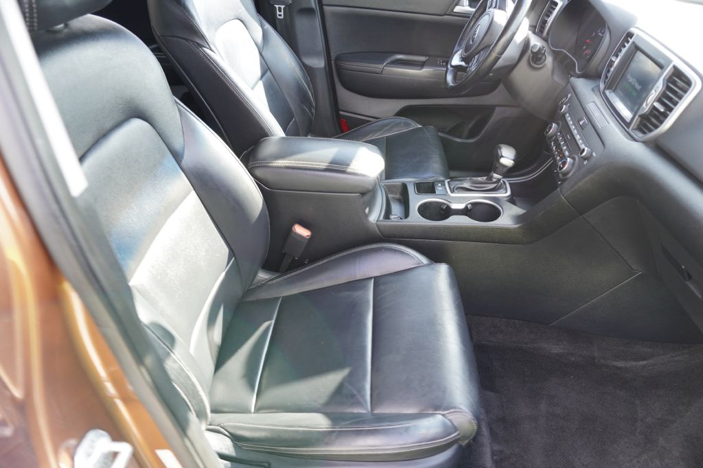 Photo 21 of this KIA SPORTAGE