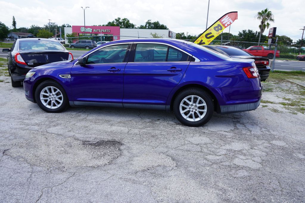 Photo 2 of this FORD TAURUS