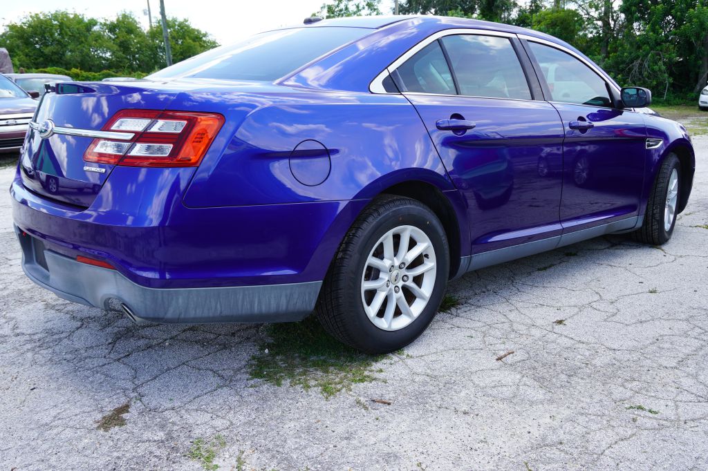 Photo 15 of this FORD TAURUS