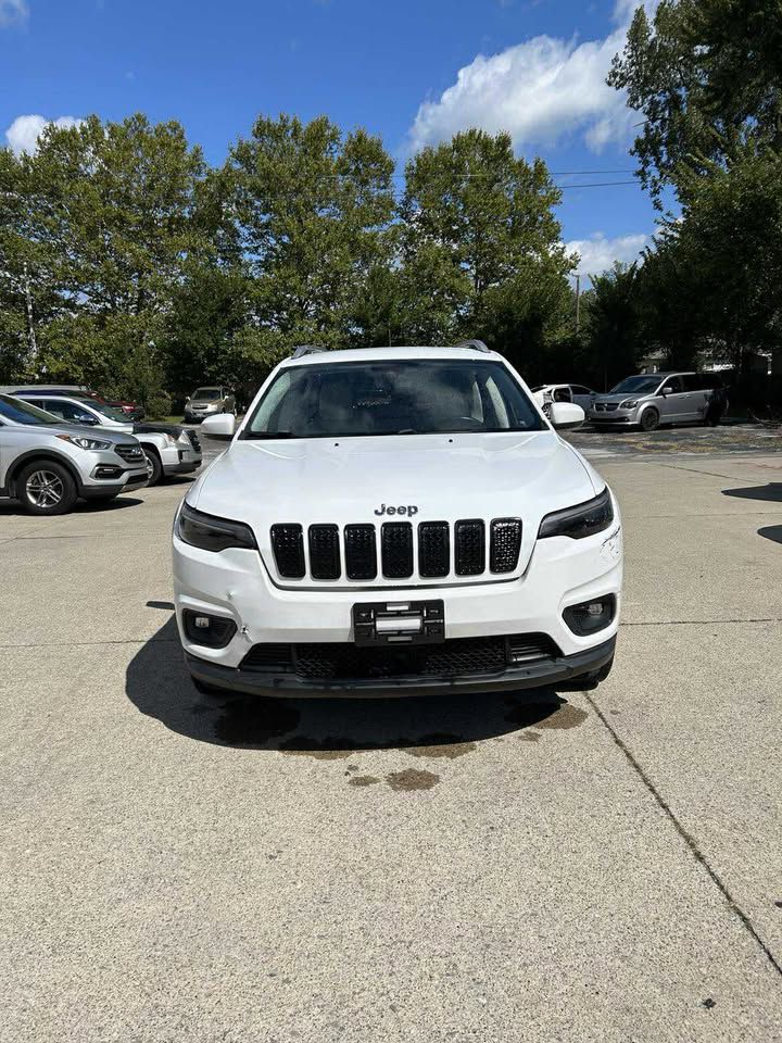 2021 JEEP CHEROKEE LATITUDE LUX for sale at Laskey Auto Sales