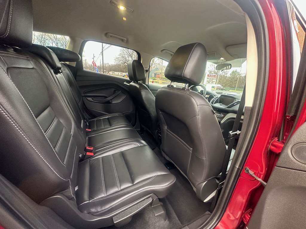 Photo 9 of this FORD ESCAPE