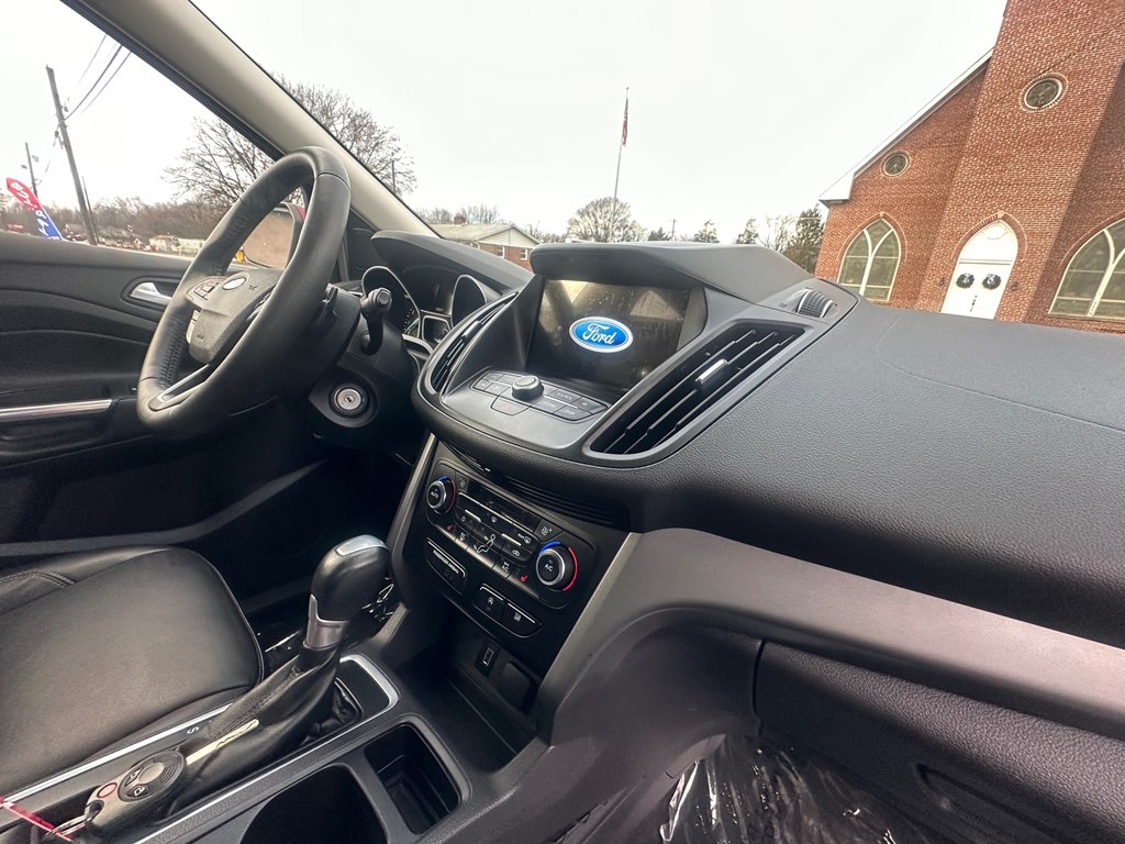 Photo 8 of this FORD ESCAPE