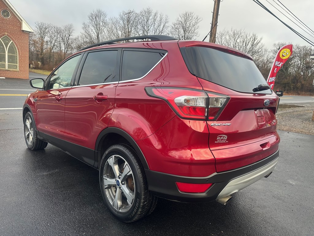 Photo 5 of this FORD ESCAPE