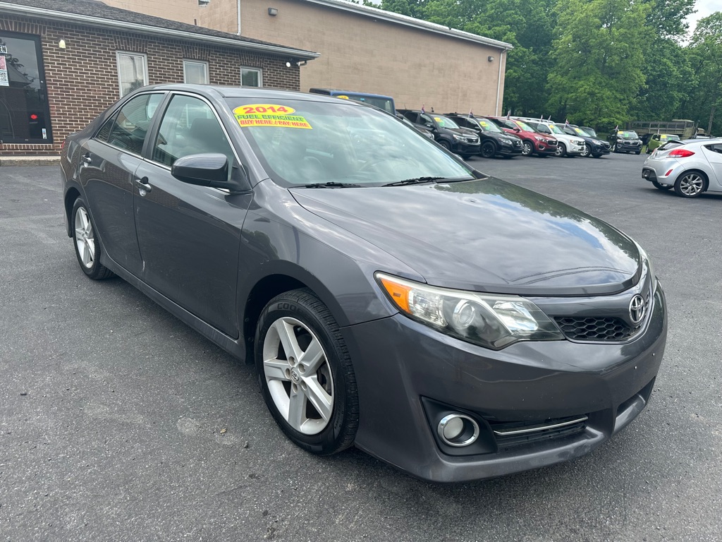 Photo 3 of this TOYOTA CAMRY