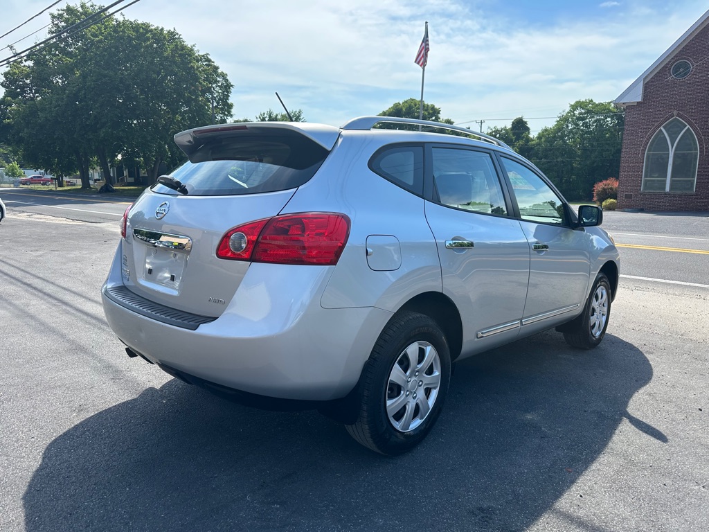 Photo 4 of this NISSAN ROGUE SELECT