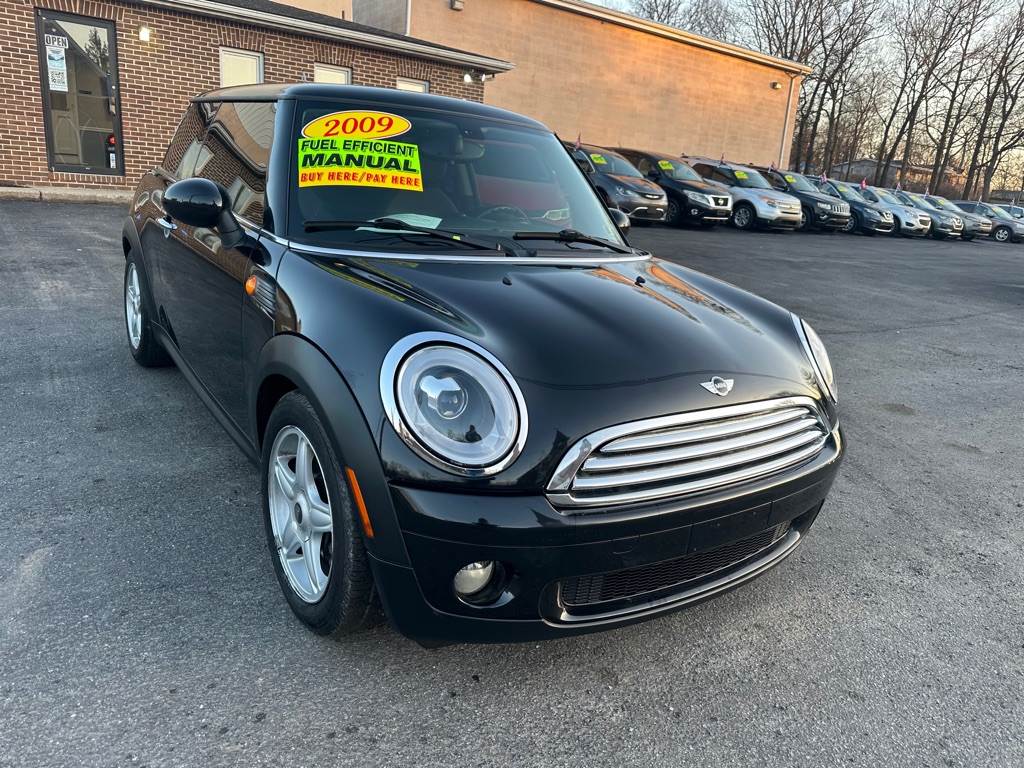 Photo 3 of this MINI COOPER