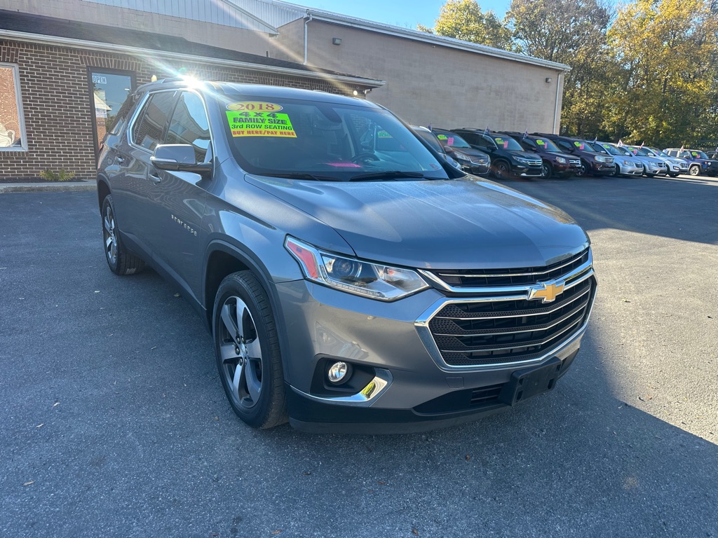 Photo 3 of this CHEVROLET TRAVERSE