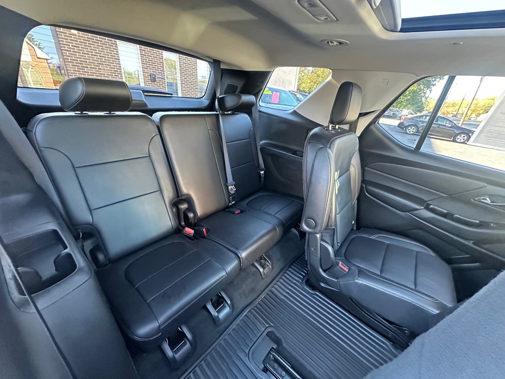 Photo 9 of this CHEVROLET TRAVERSE