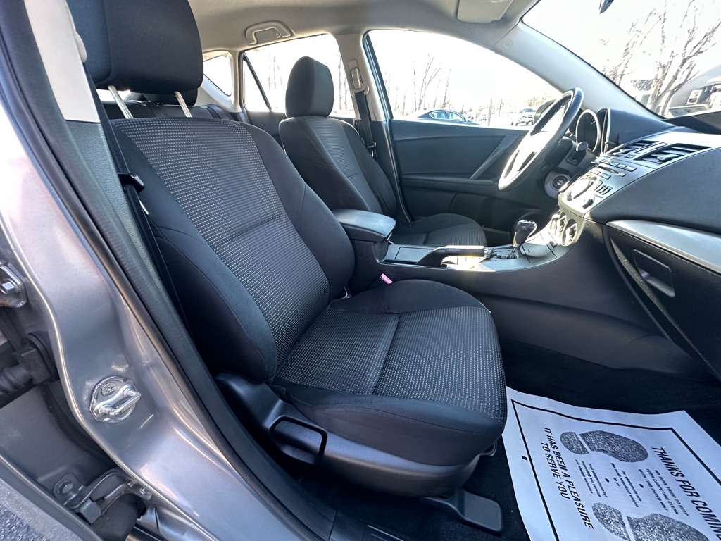 Photo 6 of this MAZDA MAZDA3