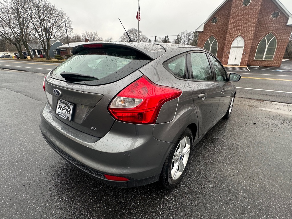 Photo 4 of this FORD FOCUS