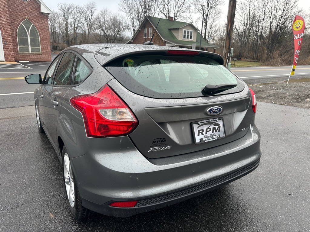 Photo 5 of this FORD FOCUS