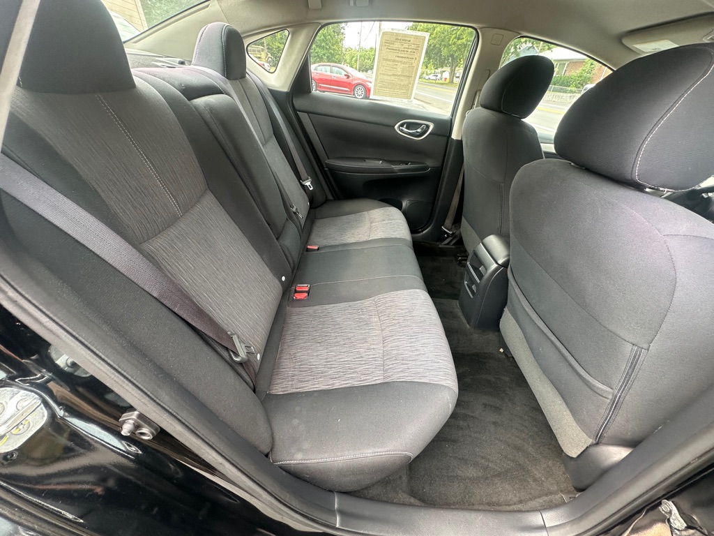 Photo 8 of this NISSAN SENTRA